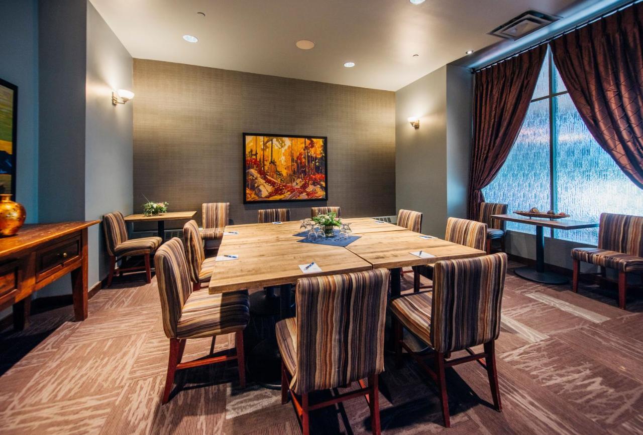 ילונייף The Explorer Hotel מראה חיצוני תמונה